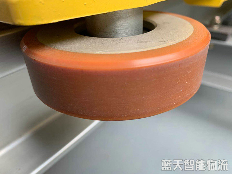 湖南藍(lán)天智能物流裝備有限公司,長(zhǎng)沙物流倉儲(chǔ)平臺(tái)運(yùn)營(yíng),長(zhǎng)沙智能物流裝備研發(fā)生產(chǎn),人工智能應(yīng)用